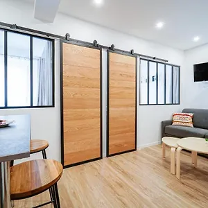 Cosy 4 People Near Montmartre And Opera París
